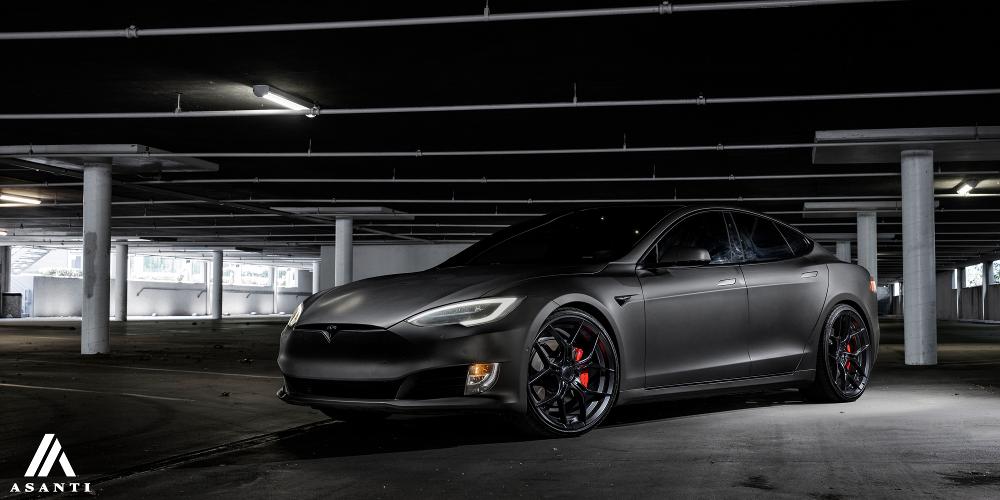 Tesla S